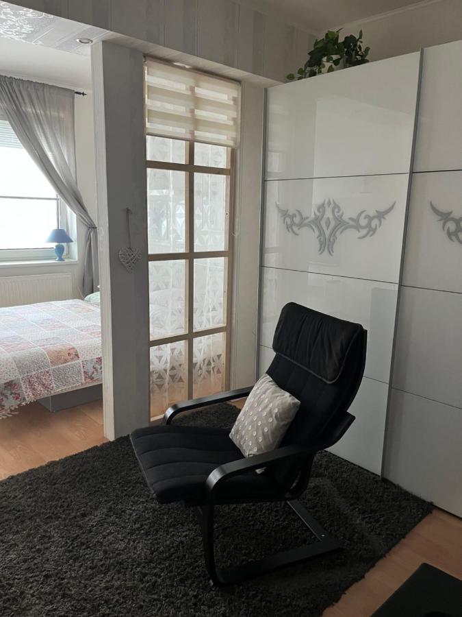 Terrace Apartment S 1 Spalnou Sofia-Parking & Wifi Bratislava Luaran gambar