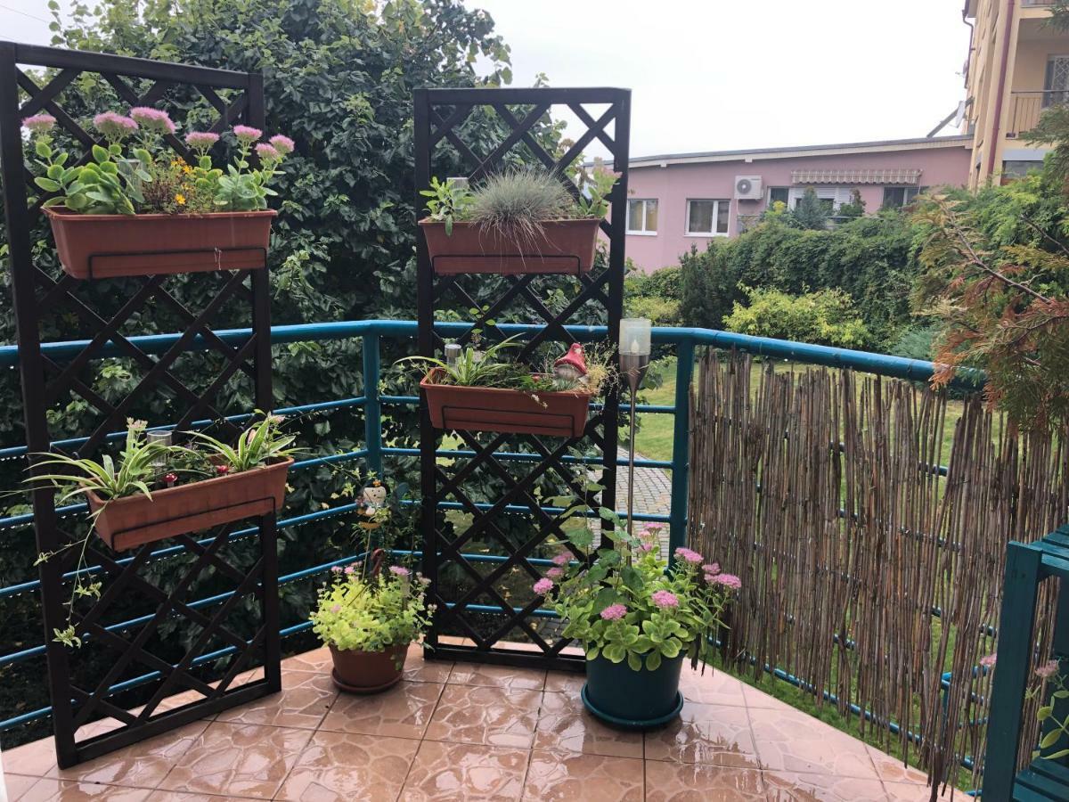 Terrace Apartment S 1 Spalnou Sofia-Parking & Wifi Bratislava Luaran gambar