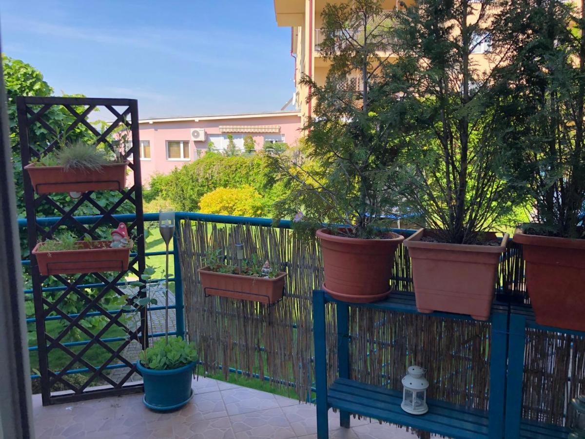 Terrace Apartment S 1 Spalnou Sofia-Parking & Wifi Bratislava Luaran gambar